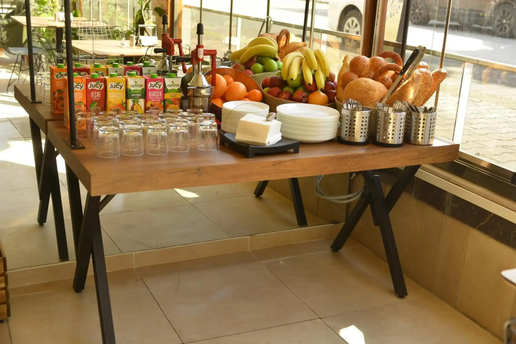 Pure Diamond Hotel