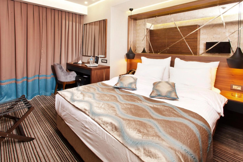Artur Hotel