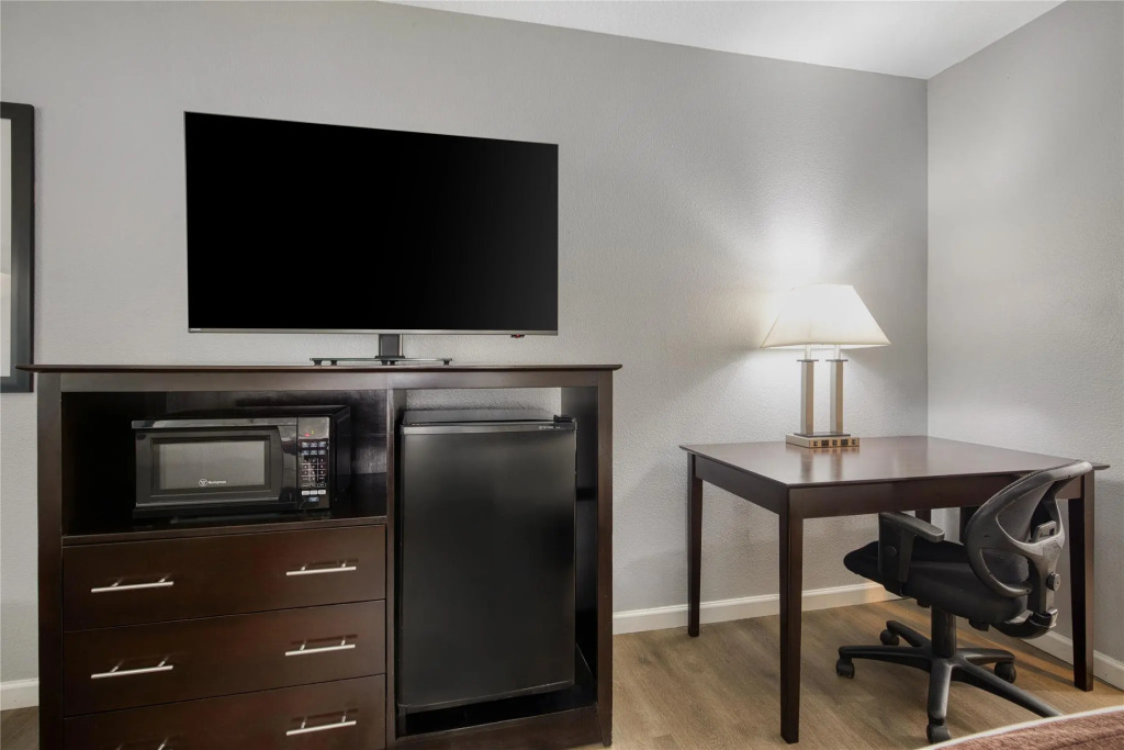 Best Western Lake Conroe Inn