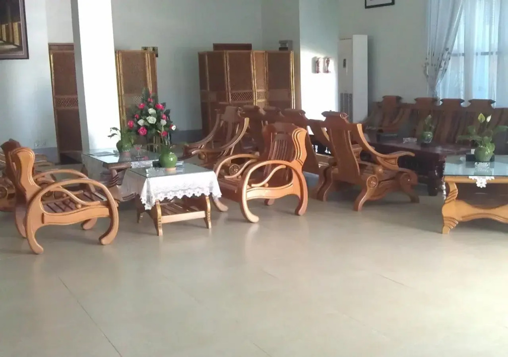 Nandar Thiri Hotel