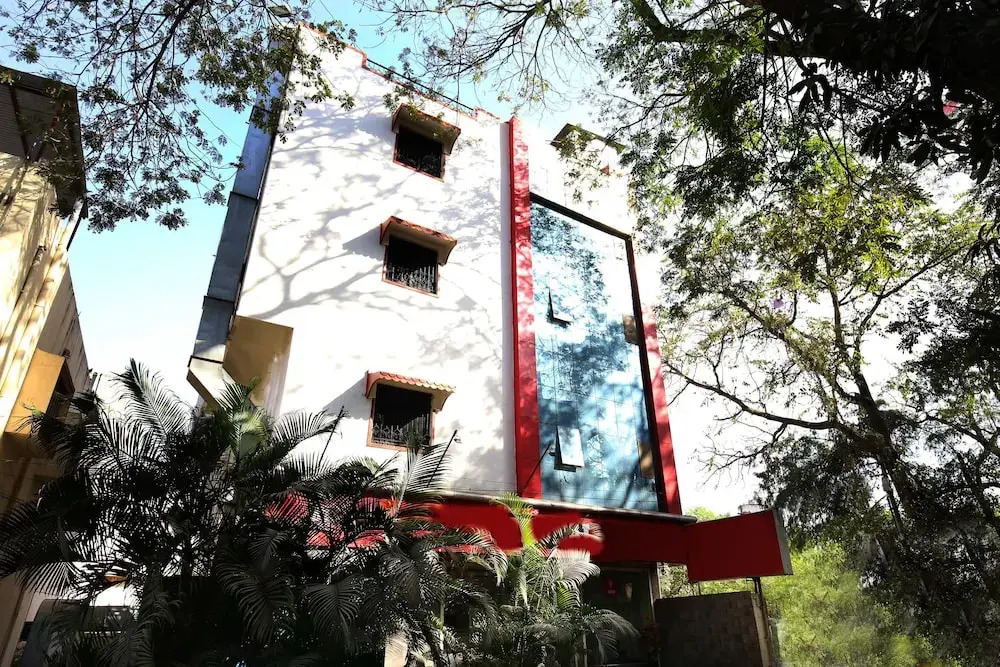 OYO 11548 Hotel Mrunal Palace
