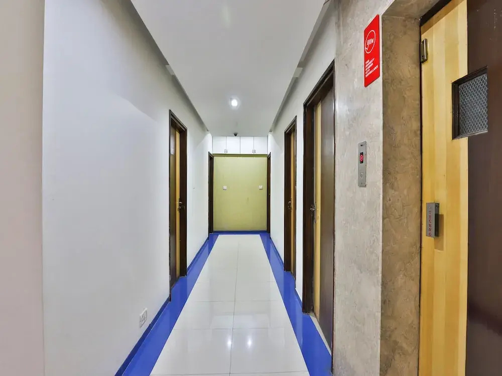 OYO 12945 Hotel President