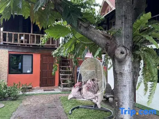 Thai Tom s GuestHouse