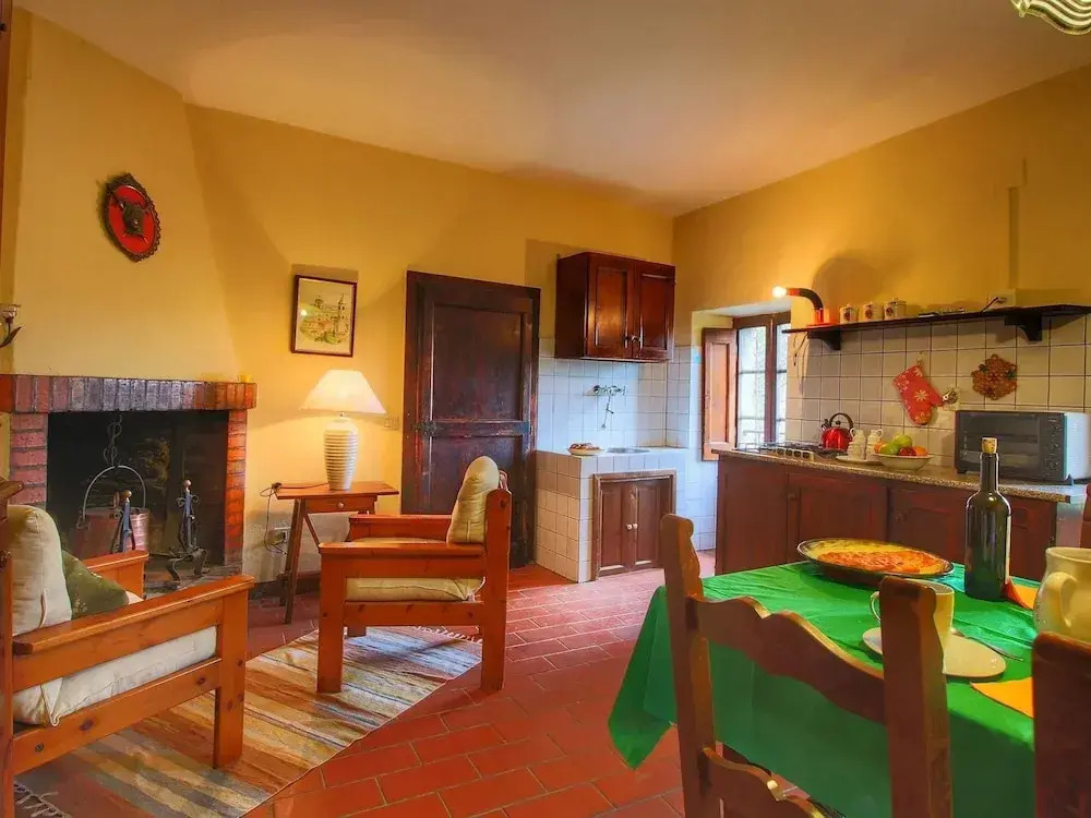Farmhouse in Umbria near Palazzo Bourbon