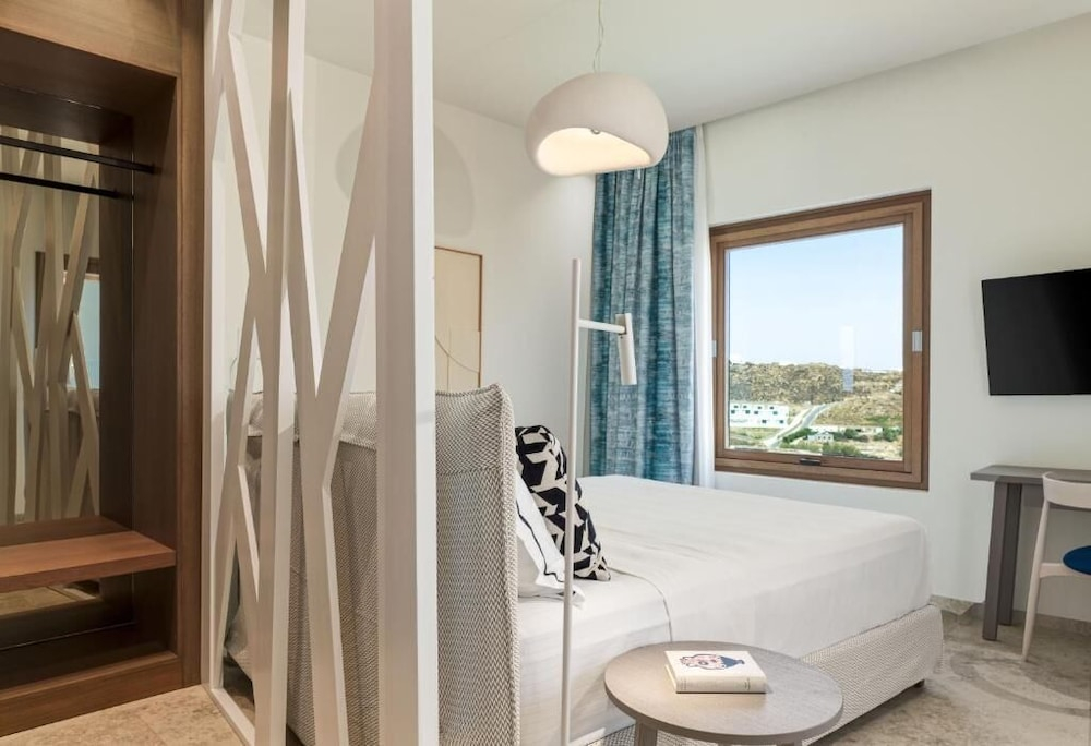LYO II Boutique Suites Mykonos