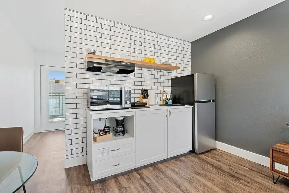 Empire Apartments By Barsala