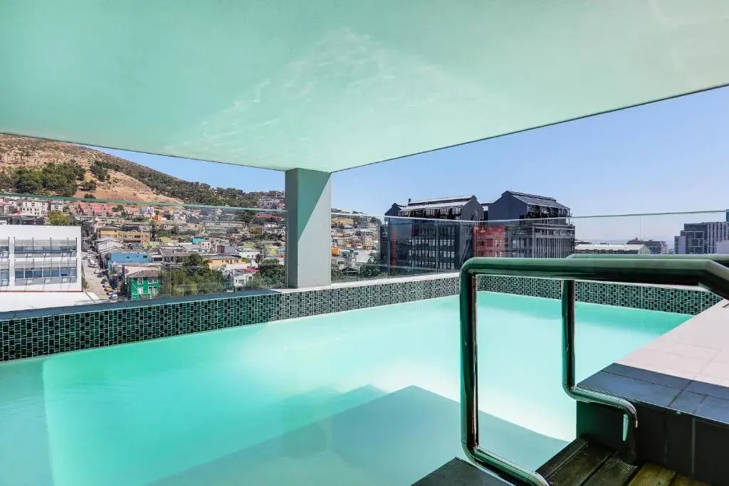Stylish Central Apartment near Table Mountain