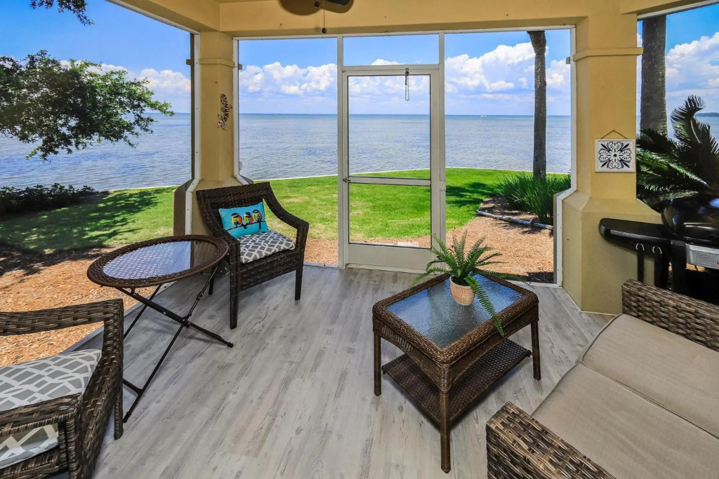 Northshore 960/960A*  - 3BR 3BA