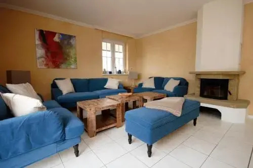 Reetdachhaus "Strandhaus Sterni"