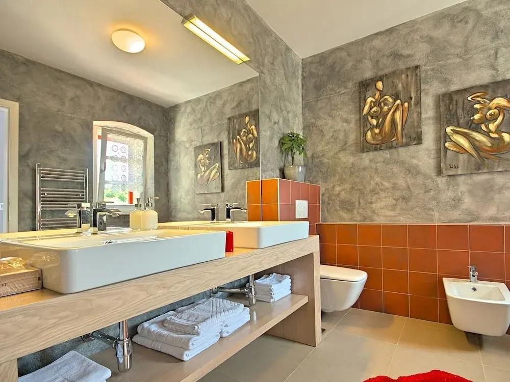 Beautiful Child-friendly Villa With Private Pool in Porec