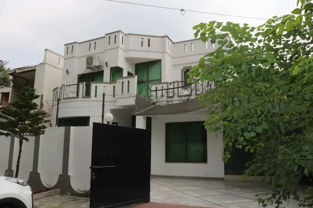 Overseas Guest House