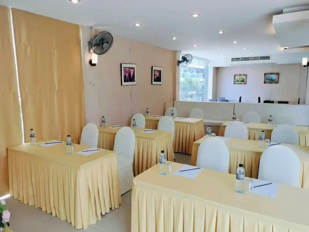 Dragon Beach Resort , Jomtien Beach Pattaya