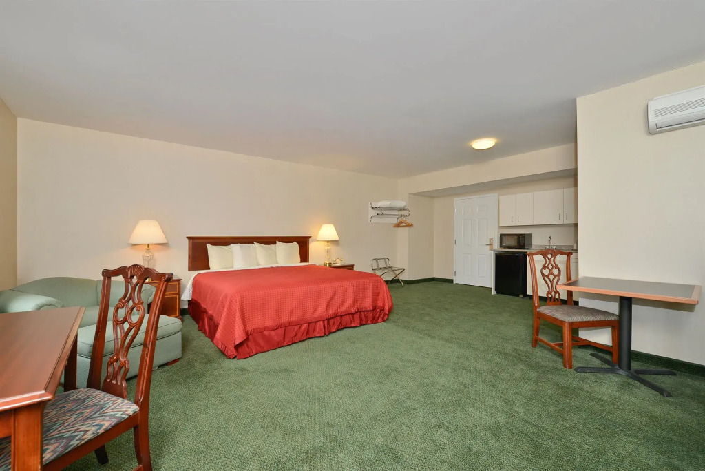 Sandwich Lodge & Resort