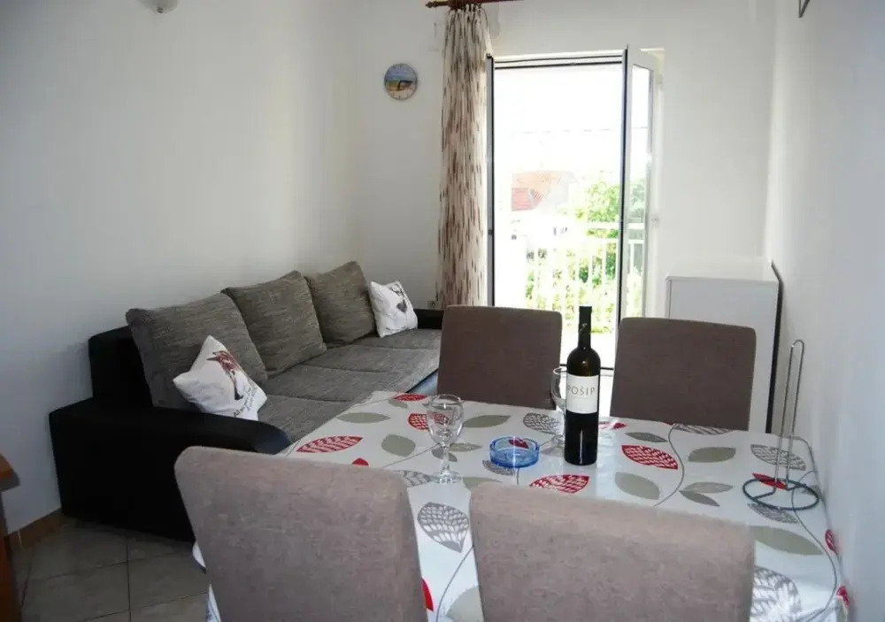 Krila - Cozy and Seaview - A1