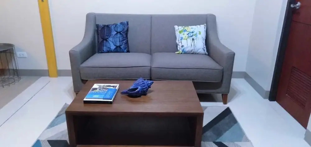 Easyworld One Uptown Residence BGC