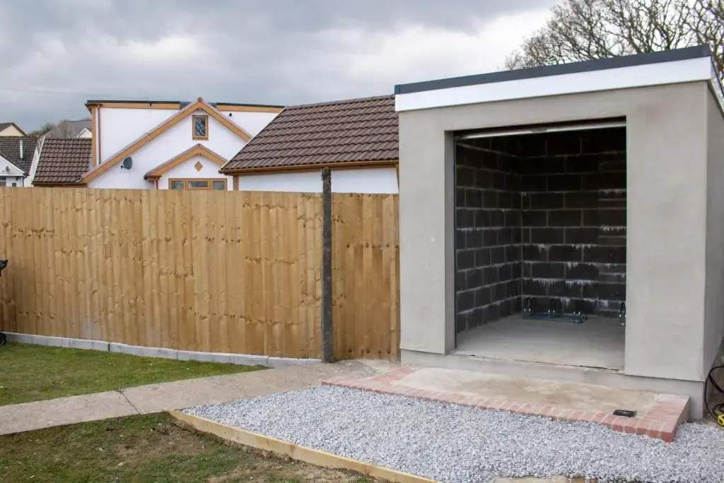 Large family Bungalow, parking & Bike Store BPW