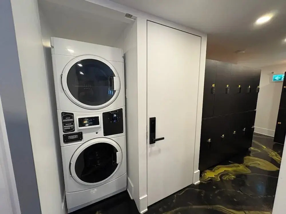 Capsule Hotel Montreal