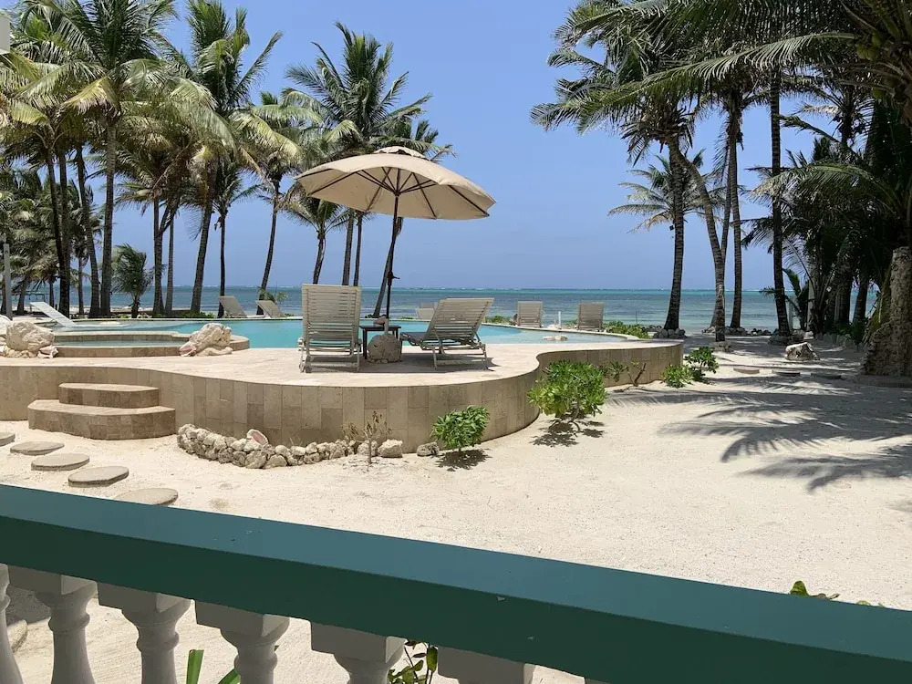 Coral Bay Villas - Lionfish Suite