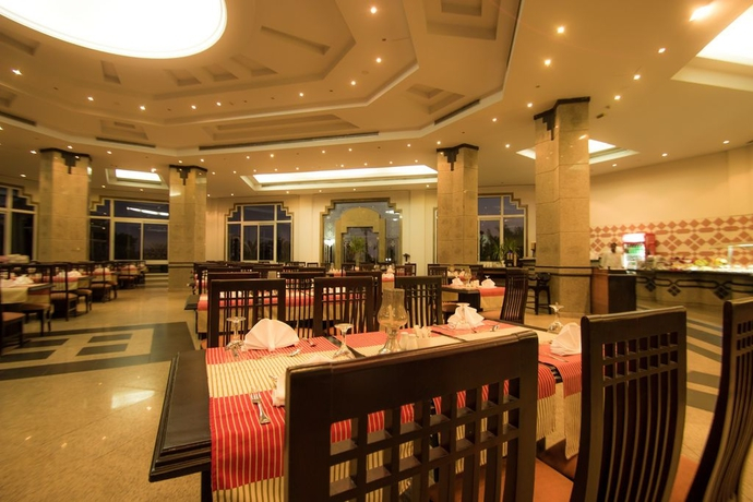 Le Mirage New Tower