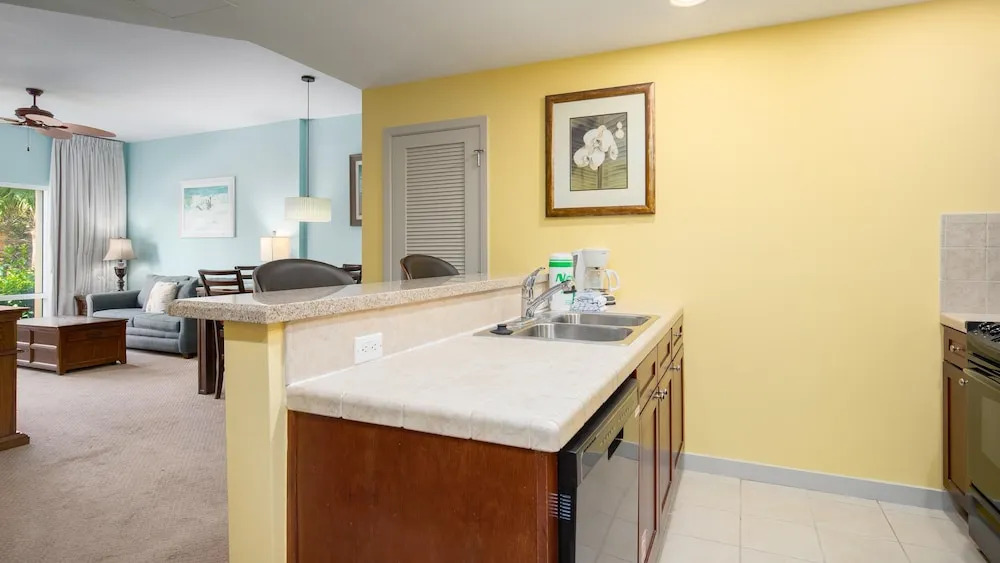 Luau I 6104 - flr1 - 1BR 1BA - (4)