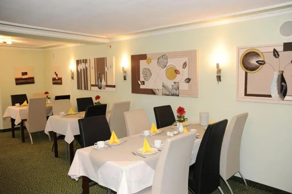 Hotel Post - regionales großes Frühstücksbuffet - auch GF & LF