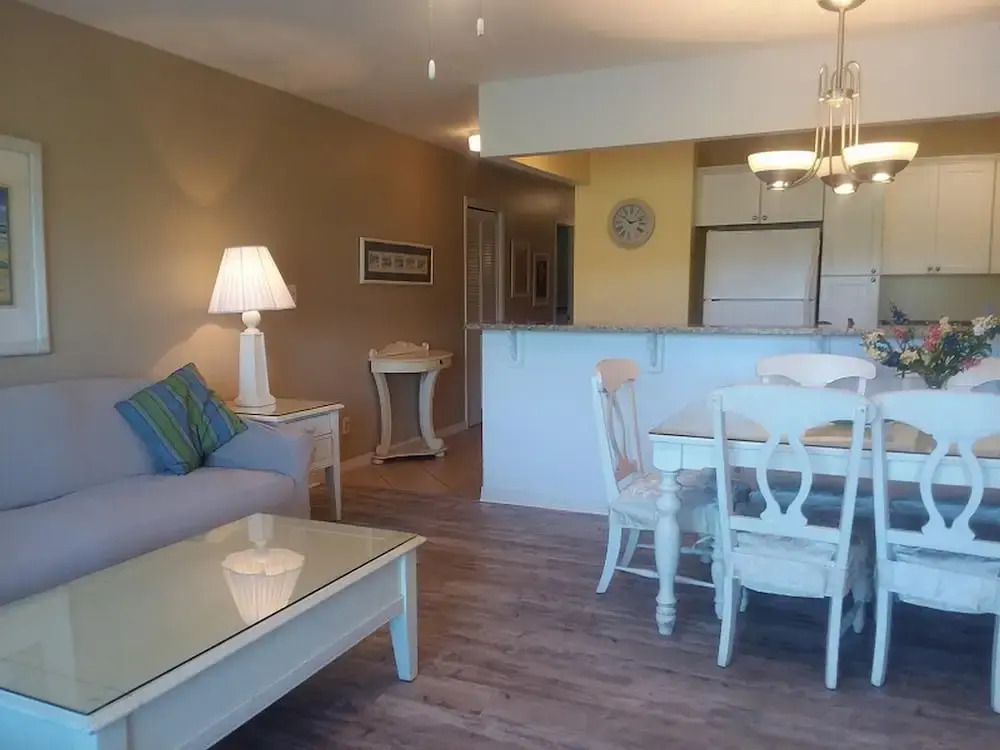 Lakefront By Seascape Resort