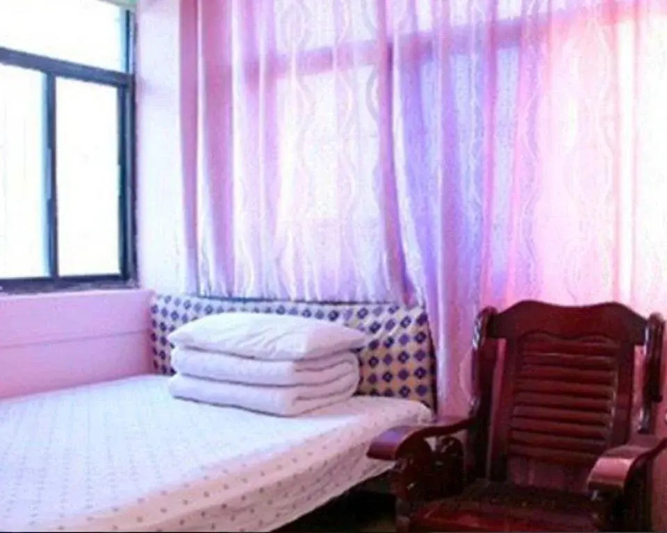 Chongqing Leyi Inn