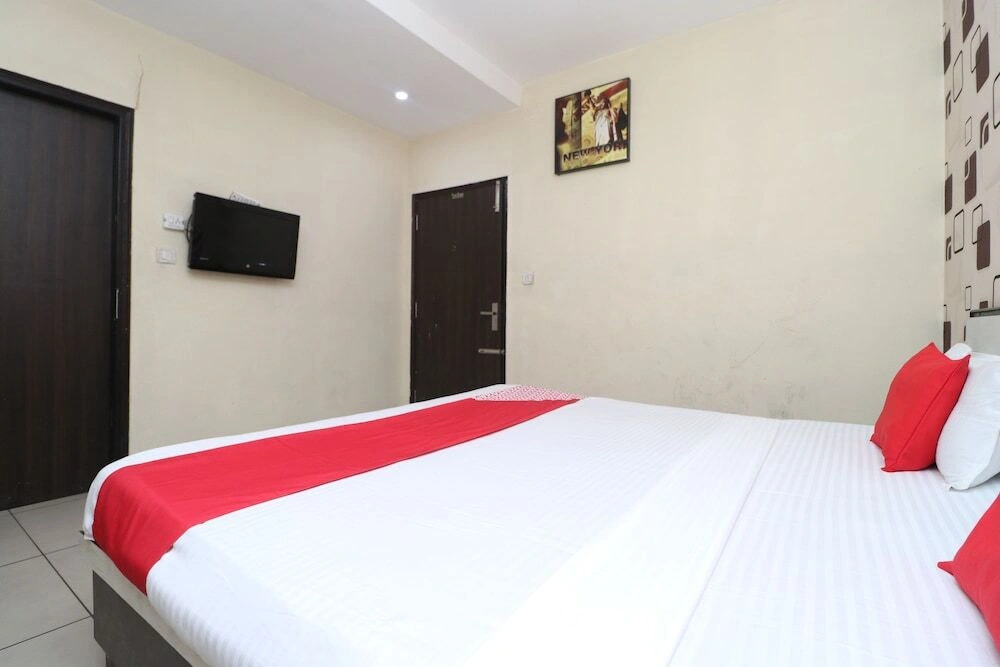OYO 24863 Suri Guest House