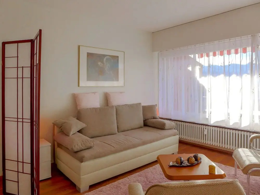 Eperon Lens in Lens With 1 Bedrooms and 1 5 Bathrooms