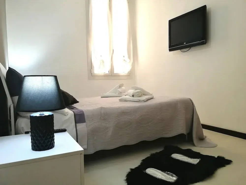 HomeholidaySanremo - CITY CENTRE APARTMENT
