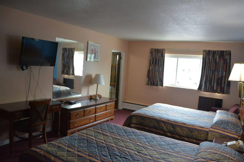 Village Inn Green Bay