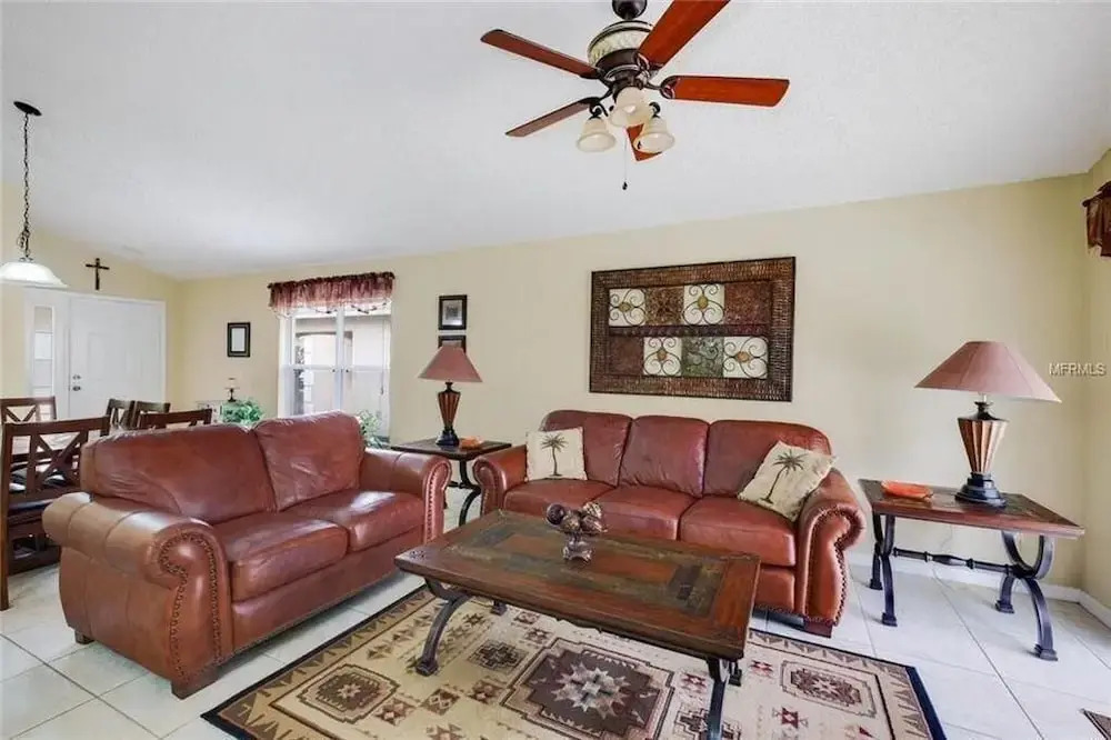 Escape To A 4br, 2ba W/recreation Room 4 Bedroom Villa
