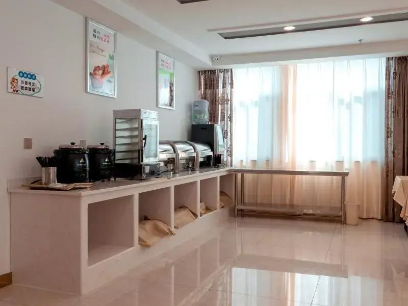 Отель GreenTree Inn Jiangsu Suzhou Zhangjiagang Tangsi T