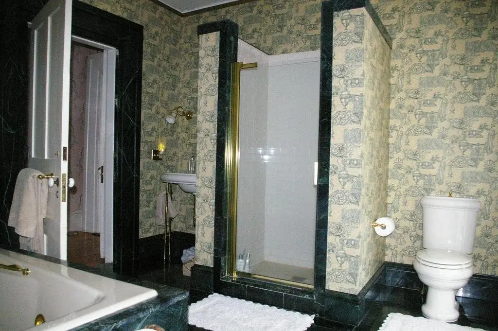 Oakcliff Bed and Breakfast