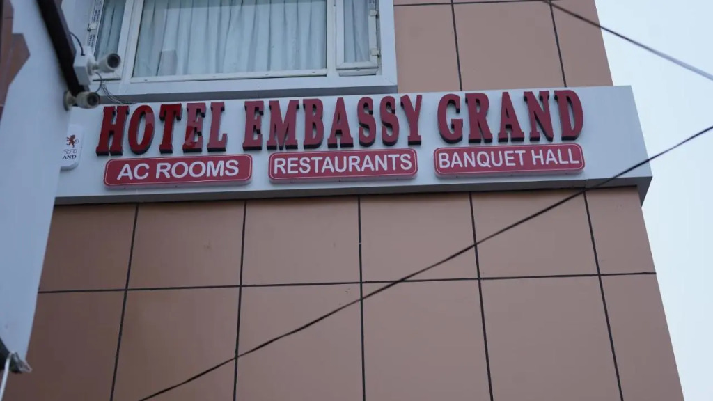 Hotel Embassy Grand