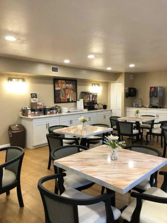 Sandals Inn