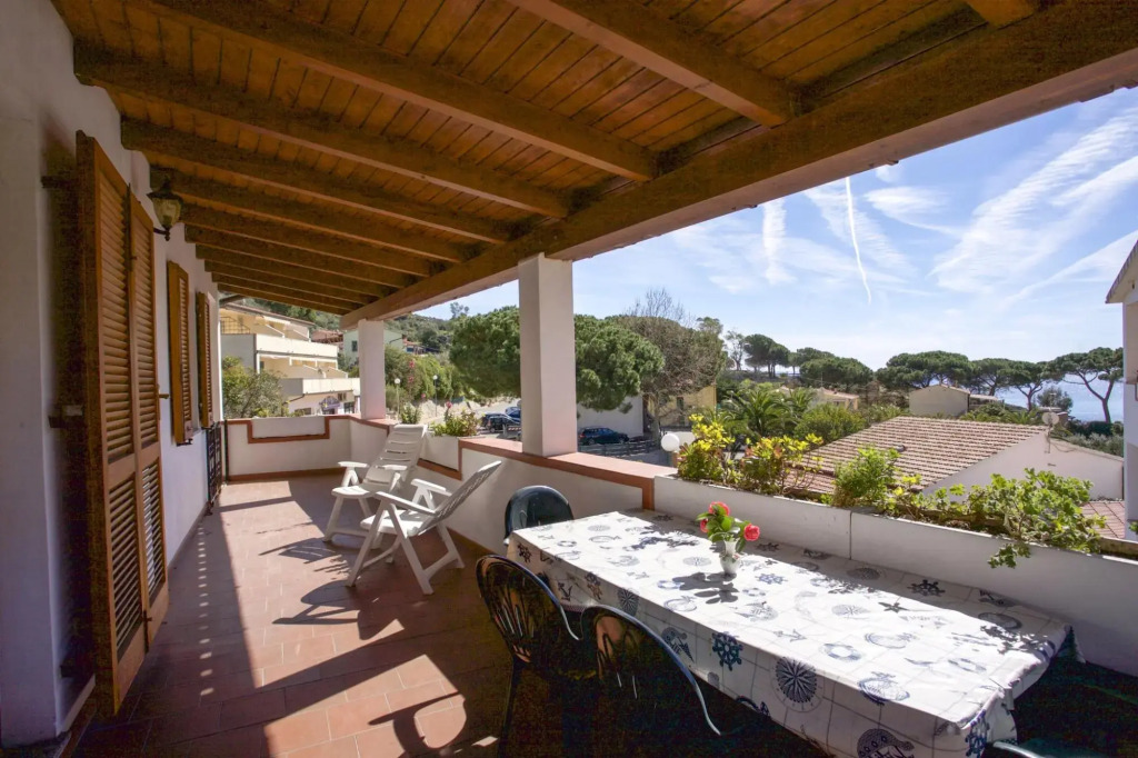 Three-room Clara with sea view 6 Beds in Seccheto-CLARA VISTA MARE
