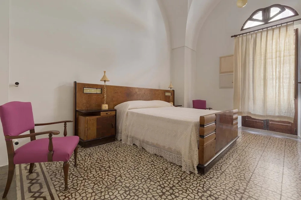 2082 Casa Gegè