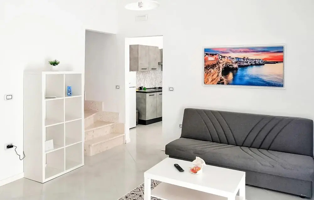 Stunning Home in Noicattaro With Wifi and 2 Bedrooms