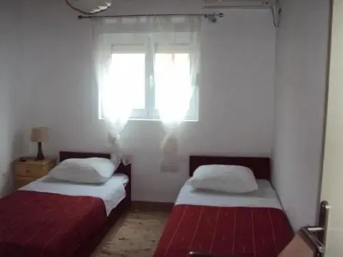 Spacious Apartment in Klek with Private Terrace