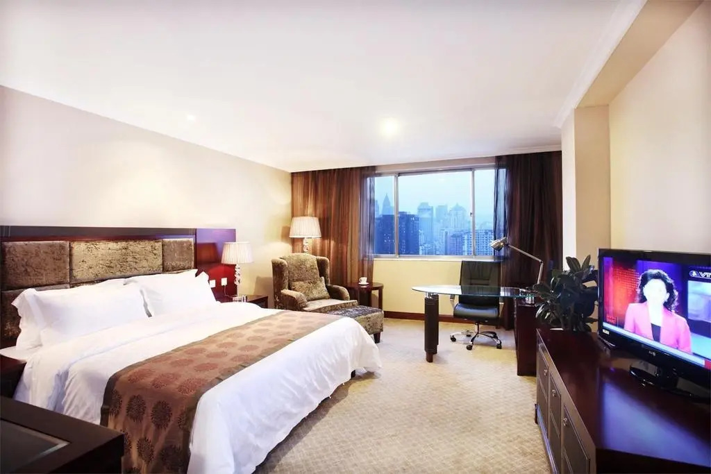 River Romance Hotel