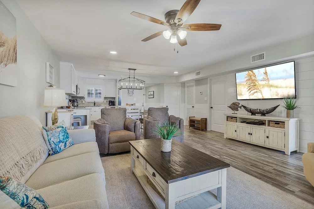 Gulf Shores Getaway Lagoon Front Beach Access Family Fun Lagoon Landing 202