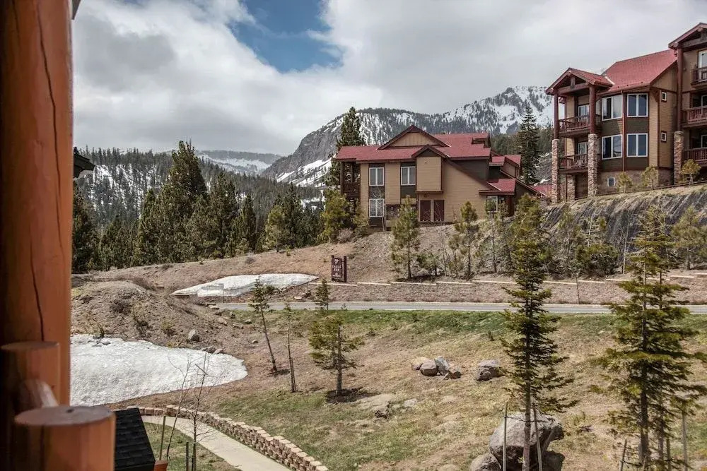 Sunstone #206 2 Bedrooms 2 Bathrooms Condo