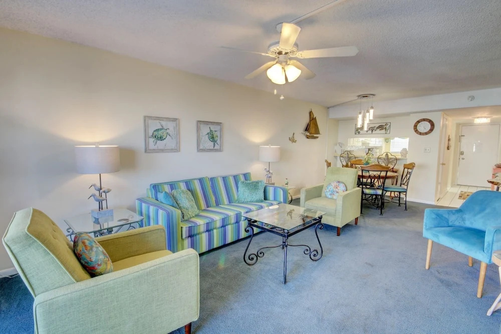 443 El Matador 2 Bedroom Condo by RedAwning