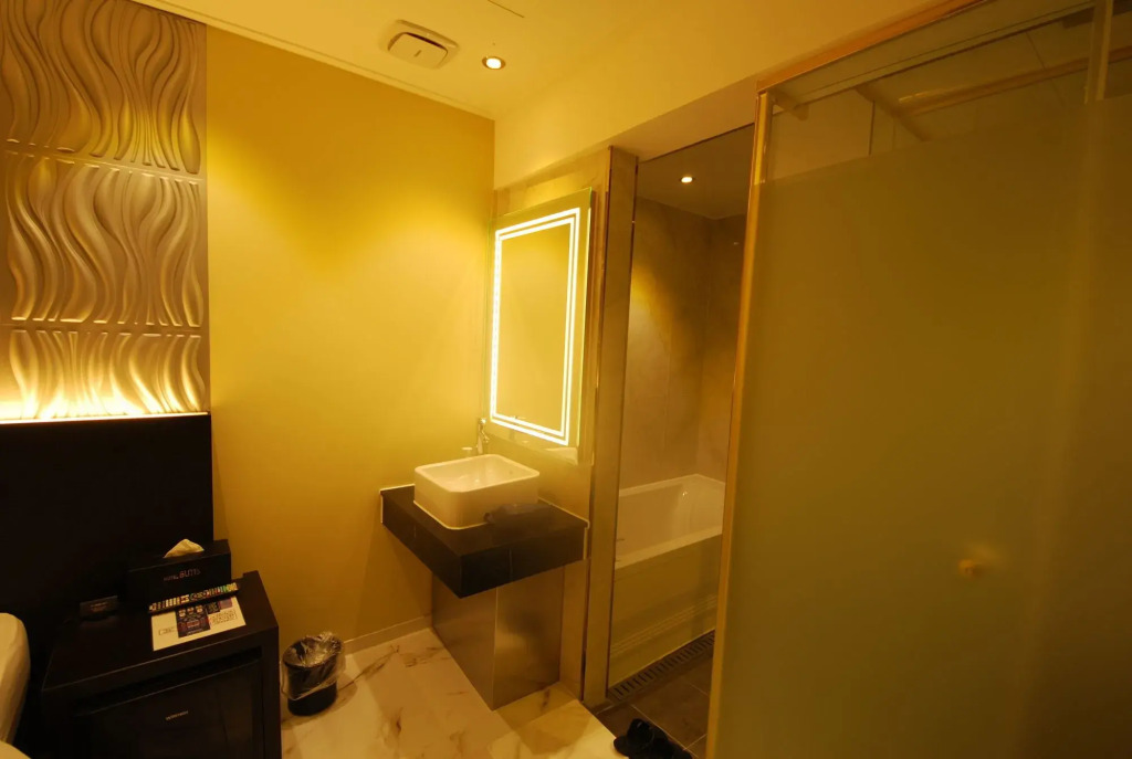 Hotel BUTI &