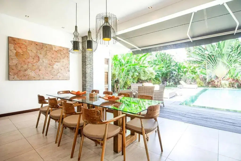 Villa Nikko I - 4Br Villa in Central Seminyak, Steps to Cafés & Shops