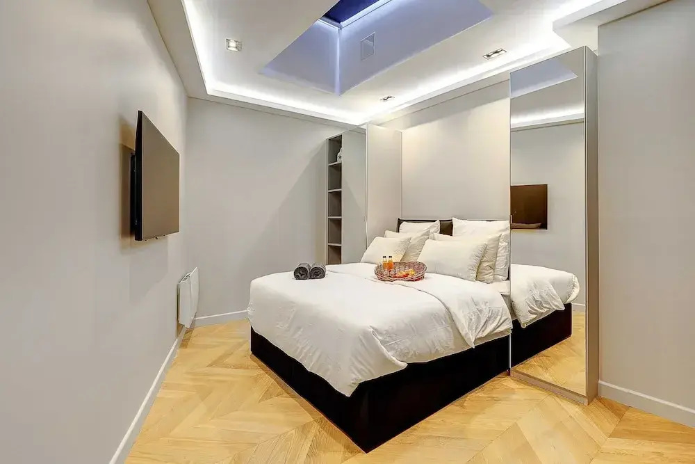 Elegant Apartment With Ac-3br-10p-place des Vosges