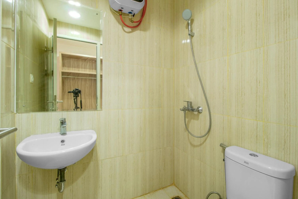 Skyland Sentul Tower Apartment