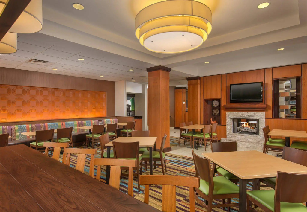 Fairfield Inn and Suites Cleveland