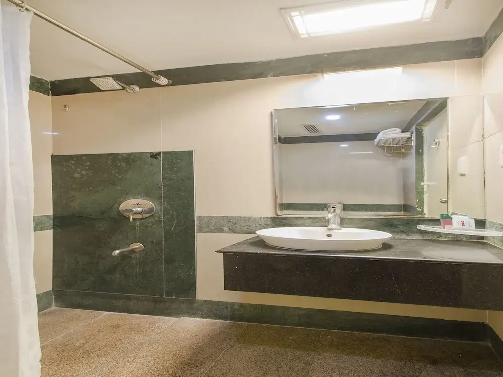 OYO 10209 Hotel AVS Sweet Magic